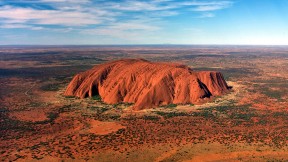 Uluru_australia.jpg