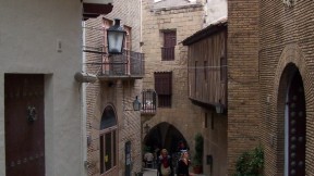 carrer_poble_espanyol.jpg